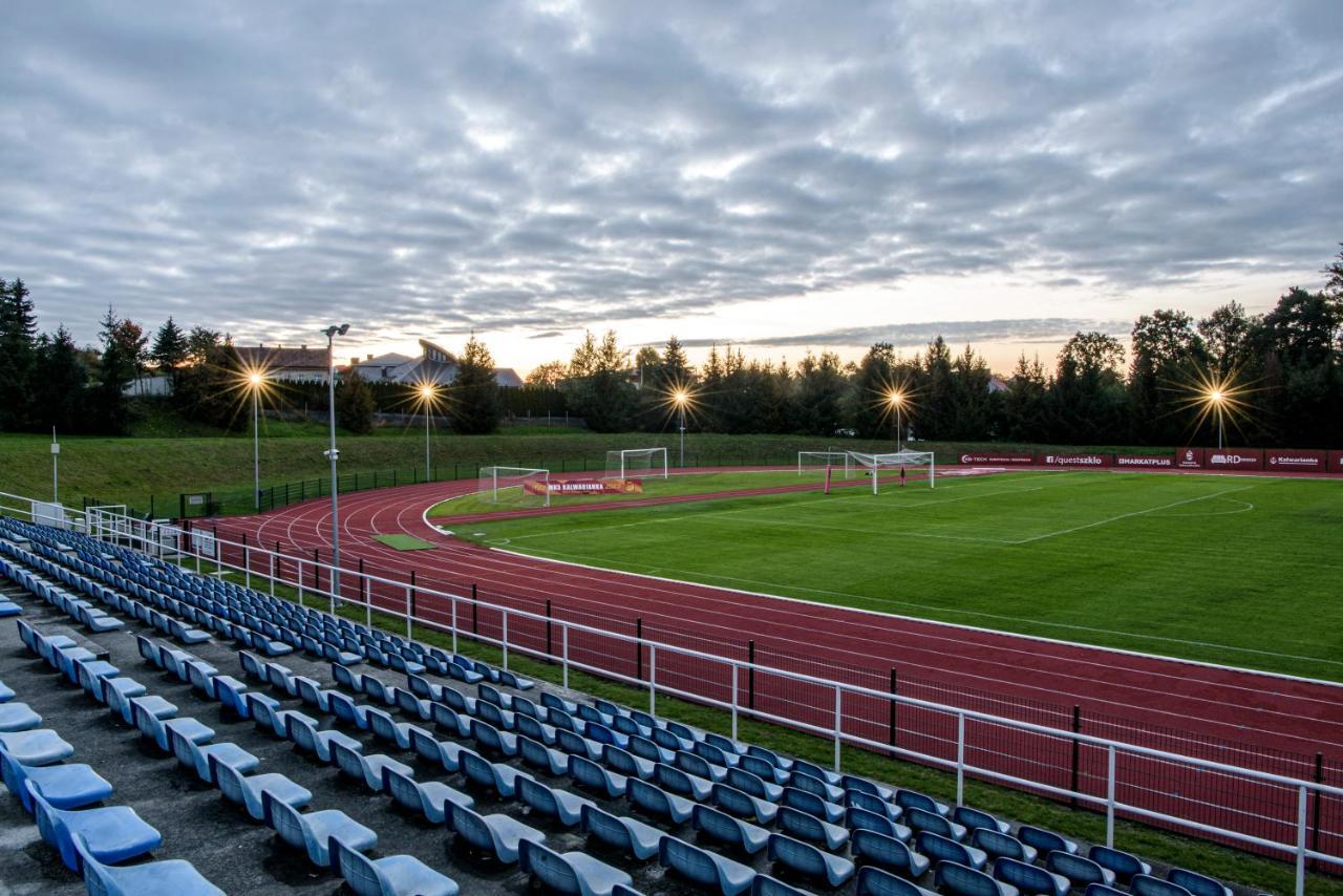 Pawilon Sportowo Turystyczny Kalwarianka Kalwaria Zebrzydowska Exterior foto