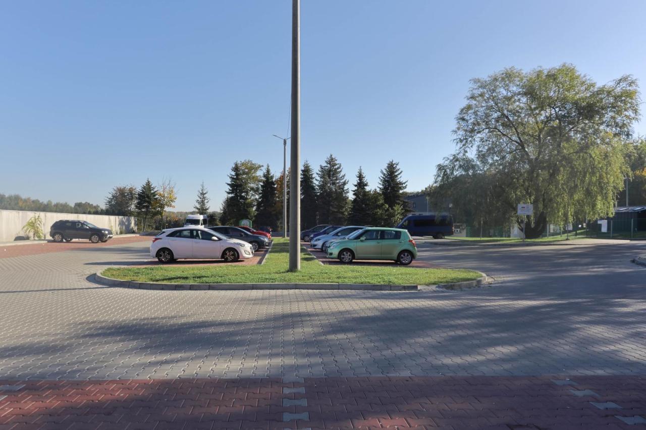 Pawilon Sportowo Turystyczny Kalwarianka Kalwaria Zebrzydowska Exterior foto