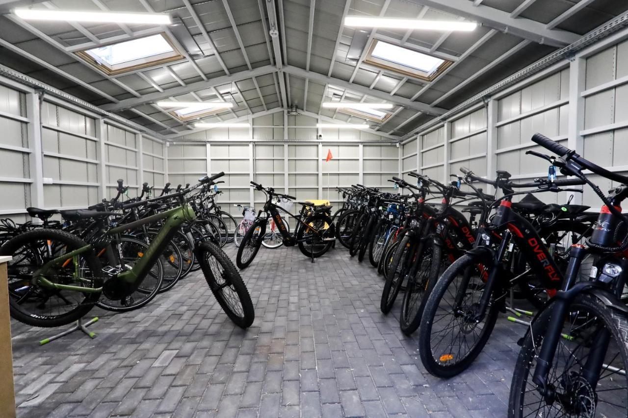 Pawilon Sportowo Turystyczny Kalwarianka Kalwaria Zebrzydowska Exterior foto