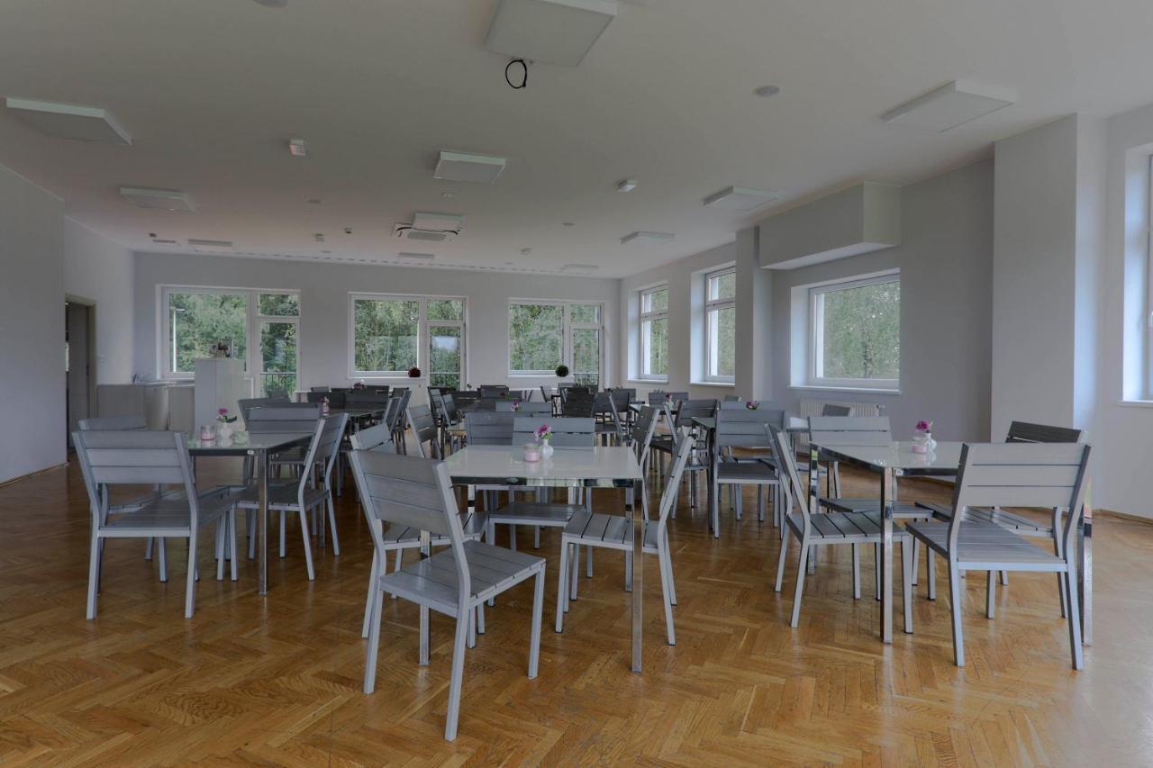 Pawilon Sportowo Turystyczny Kalwarianka Kalwaria Zebrzydowska Exterior foto